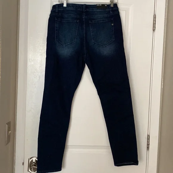 Dark Blue Miss Me Skinny Jeans Size 32. NWT - Picture 5 of 7